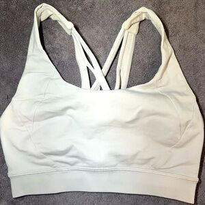 Lululemon Women's Light Pink Energy Sports Bra Size 2 Yoga Gym Workout Running